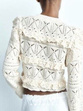 Zara White Lace Knit Ruffle Long-Sleeve Top